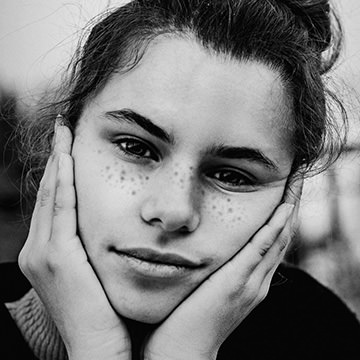 PHLEARN Black and White Photoshop Action Thumbnail